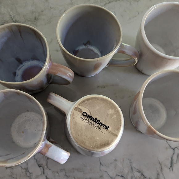 6 crate and barrel stoneware mugs - Picture 3 of 4